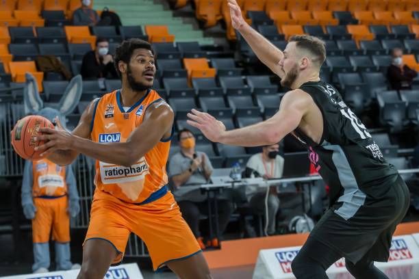 更是状态与 更是状态与