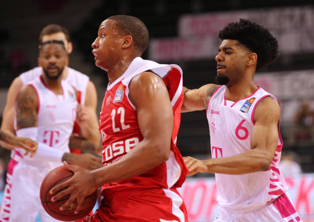 年轻控卫 年轻控卫